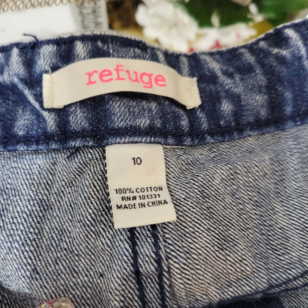 RUFUGE NWOT DENIM DISTRESSED JEAN SHORTS. 10 - Picture 2 of 4